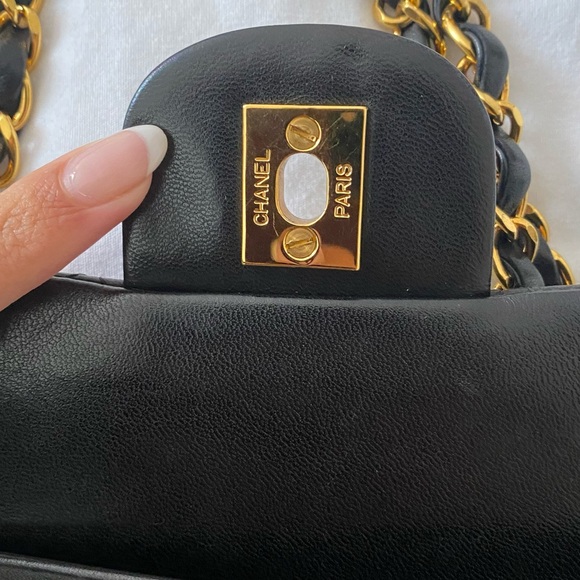 BLACK QUILTED LAMBSKIN CLASSIC DOUBLE FLAP MEDIUM - Picture 11 of 15